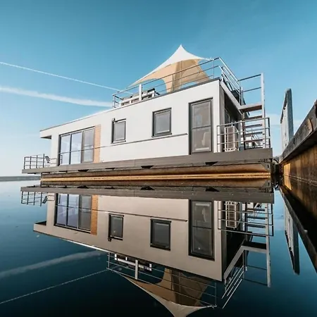 Botel Hausboot Seelenbaumler - Lp13 *